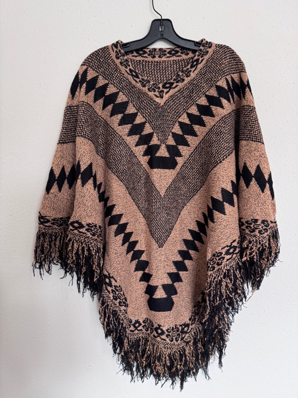 Womens Sweater Blanket Poncho Cape Jacket Fringe Aztec Ethnic Western 70s Retro